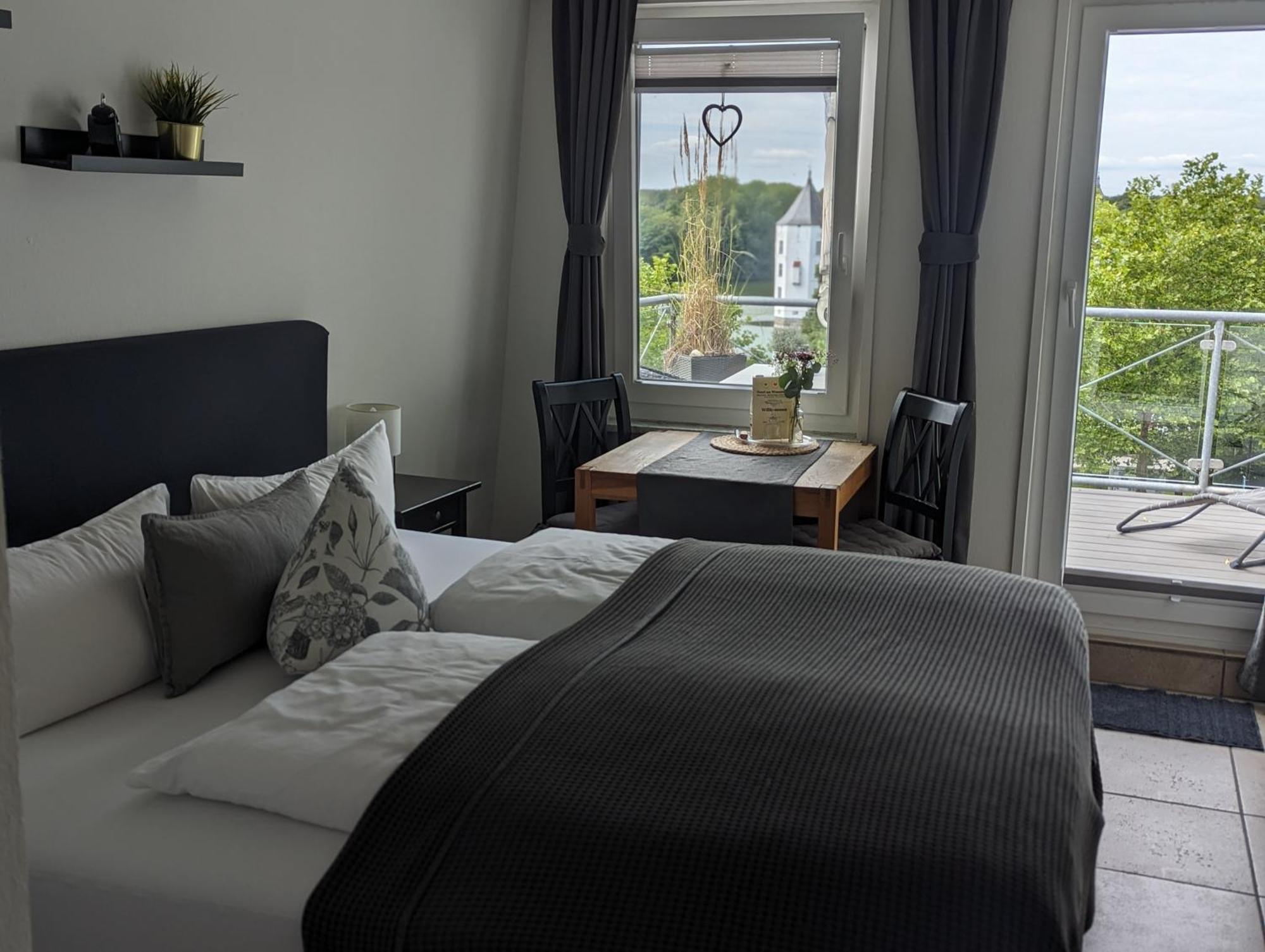 Hotel Am Wasserschloss Glücksburg Extérieur photo